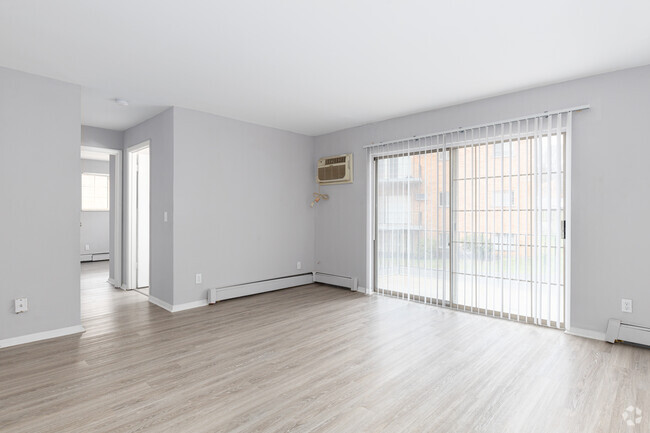 Interior Photo - Renata Apartments