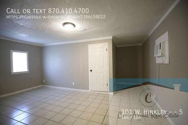 Building Photo - 101 W Hinkley Ave