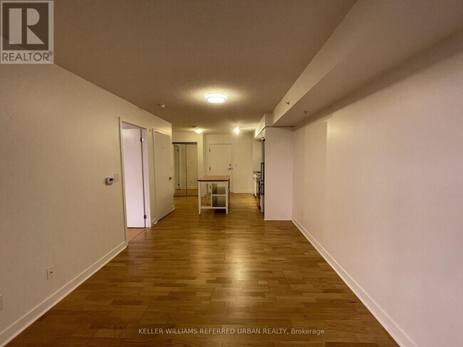 Building Photo - 295 Adelaide St W