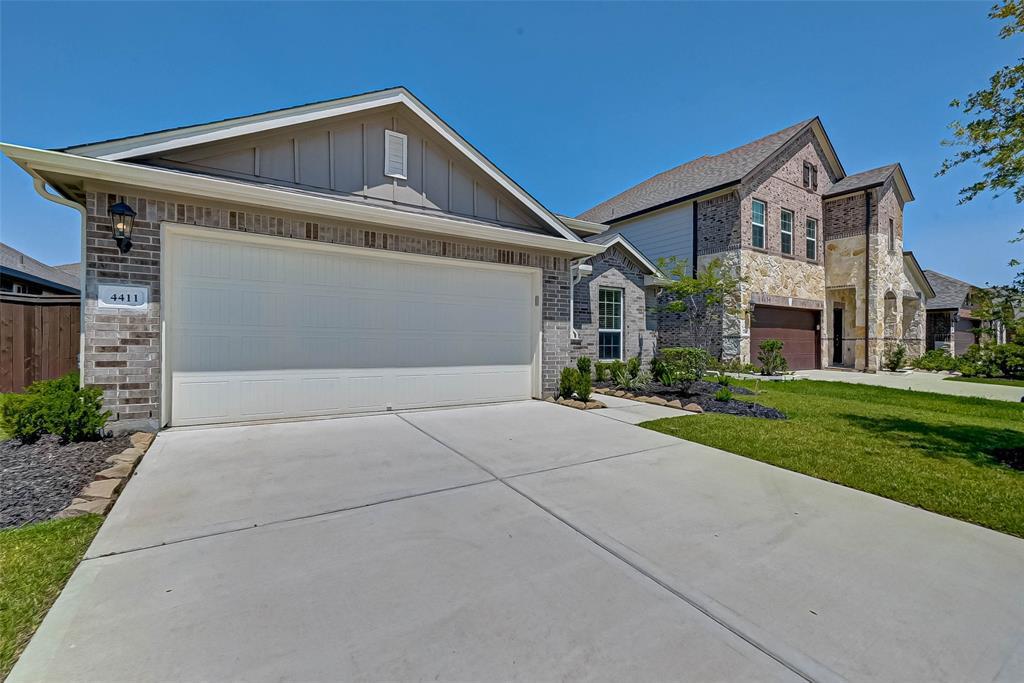 Foto principal - 4411 Upland Stream Ln