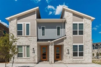 Building Photo - 909 Ash Rd