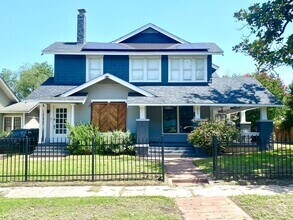 Building Photo - 1439 E Highland Blvd