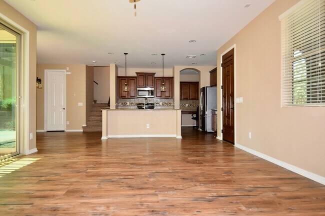 Foto del edificio - Beautiful 3 bedroom with a loft in Cooley Station!