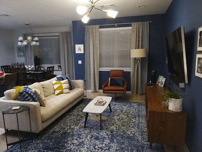 Foto del edificio - 2880 Donnell Dr