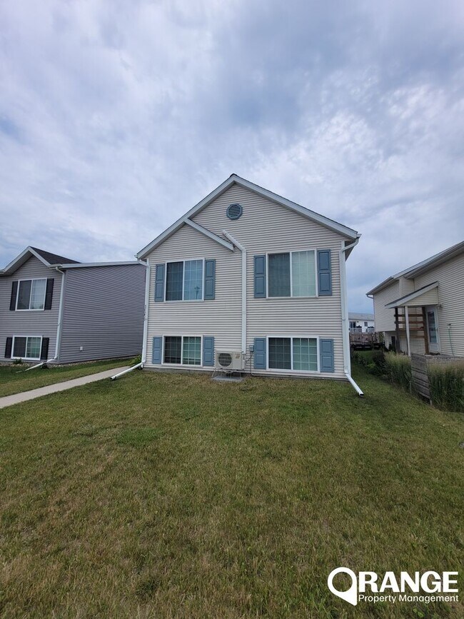 Foto del edificio - Quiet Neighborhood | Single Family Home | ...