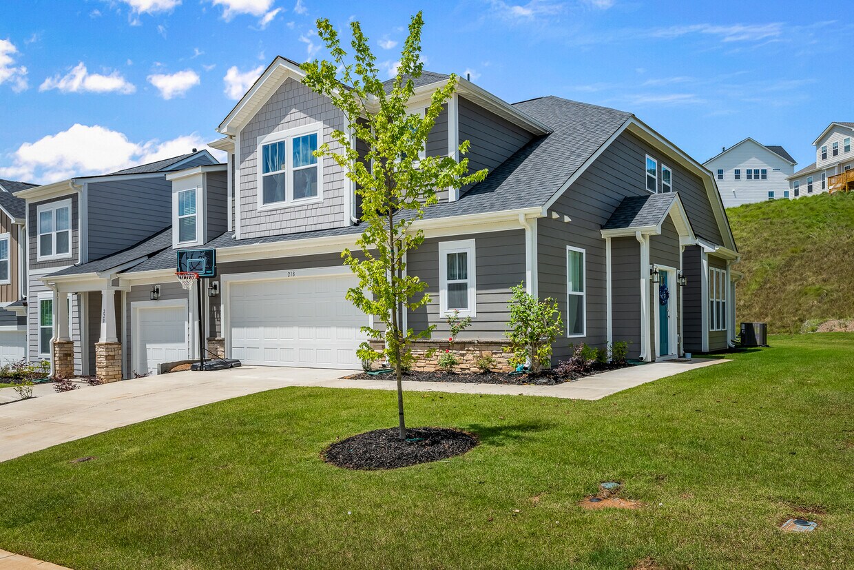 Foto principal - 218 Grange Vly Ln