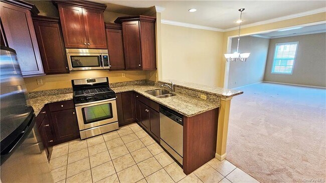 Building Photo - 115 Canter Ct