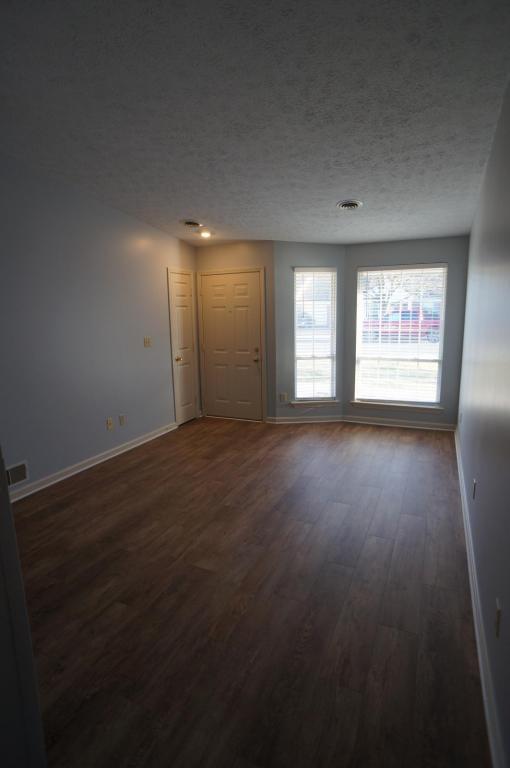 Building Photo - 72 Greenspring Dr.