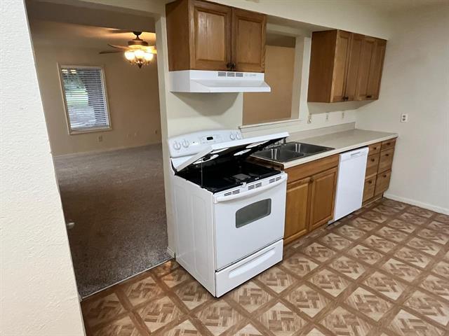 Building Photo - 1408 Arvel Cir