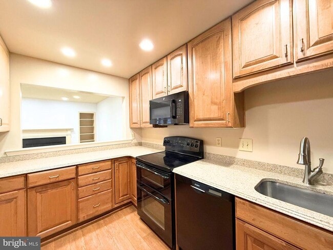 Foto del edificio - 10706 Kings Riding Way