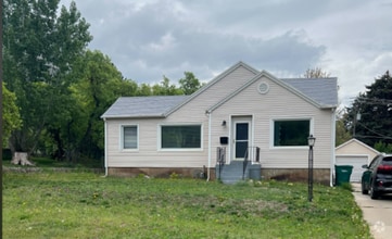 Building Photo - 1717 24th St