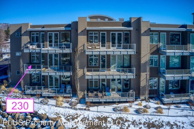 Building Photo - 2 br, 2 bath House - 291 SW Bluff Unit 230
