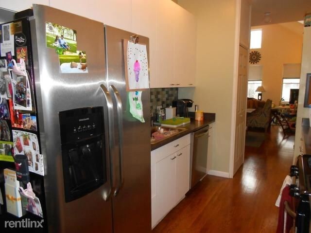 Building Photo - 2 br, 2.5 bath Condo - 1619 W Julian St