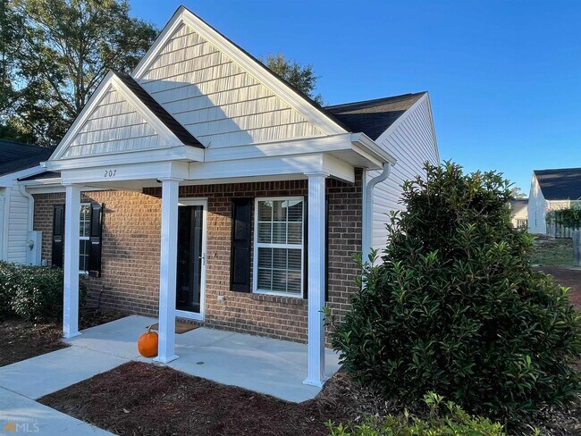 Building Photo - 207 Sunview Dr
