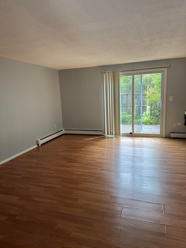 Building Photo - 146 Wakefield Cir