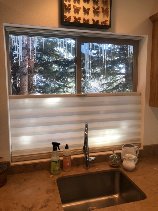 Foto del edificio - 65 Virginian Ln