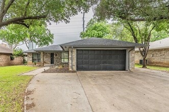 Building Photo - 514 Parsley Ln