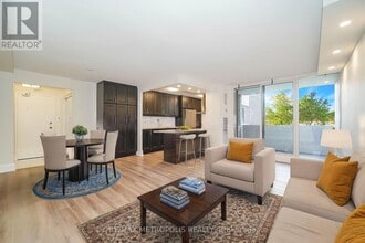 Building Photo - 10 Muirhead Rd