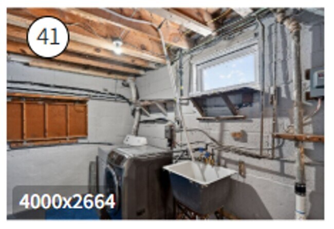 Foto del edificio - 6212 87th Ave