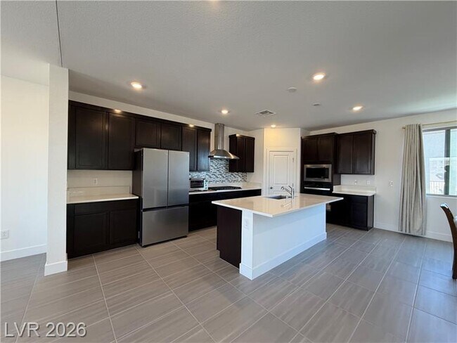 Foto del edificio - 7346 Pioneer Way