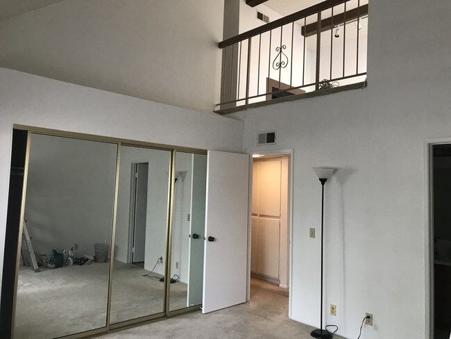 Master bedroom with Loft - 116 S Chapel Ave