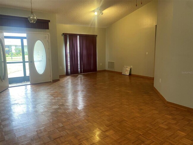 Building Photo - 8127 Tarsier Ave