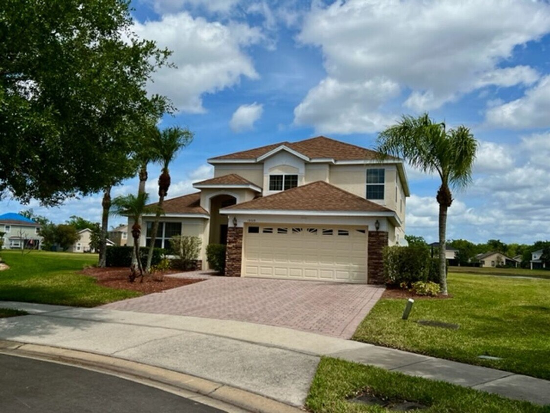 Primary Photo - EAGLE CREEK LAKE NONA! WELCOME HOME! Beaut...