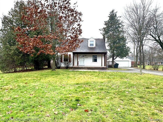 Building Photo - 2321 W Wattles Rd