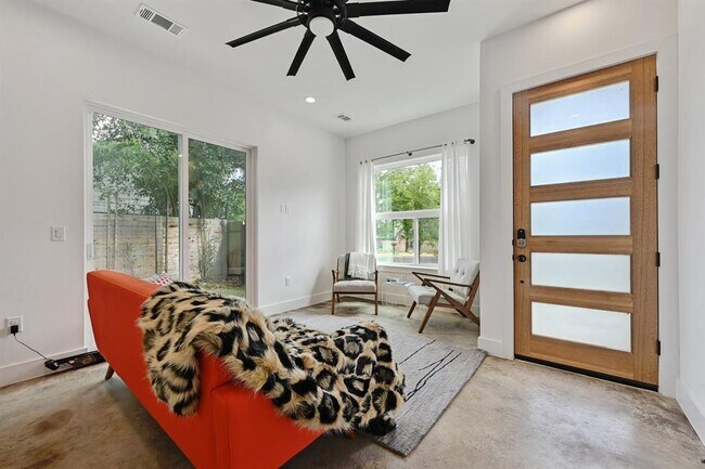 Foto del edificio - 1605 Grayford Dr