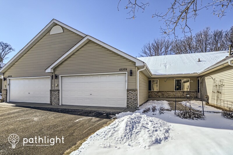 12375 Walnut Dr House Rental in Rogers, MN