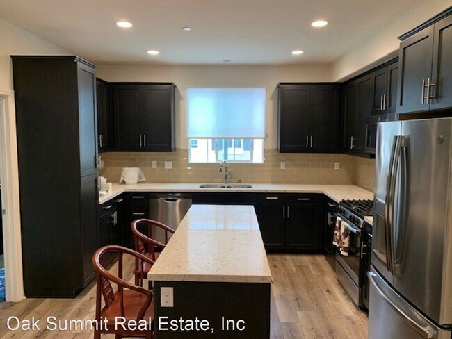 Foto del edificio - 3 br, 3 bath House - 174 Sawbuck St.