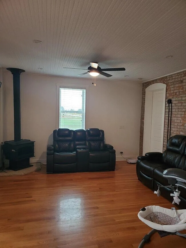 Building Photo - 5430 Floraville Rd