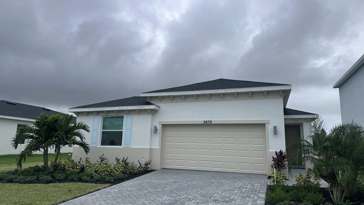 Foto principal - 3479 Cedar Grv Dr