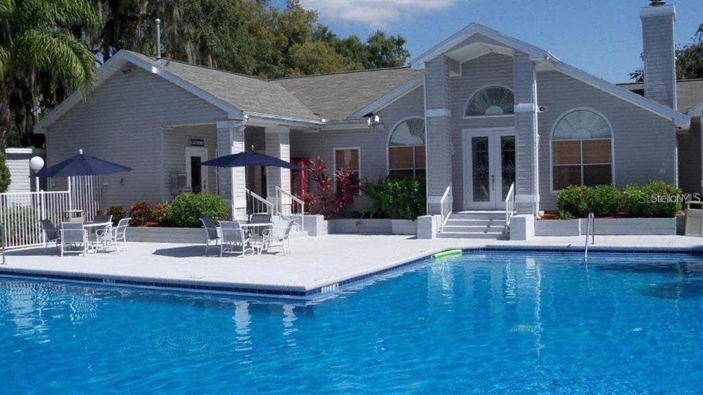 Foto del edificio - 2612 Grassy Point Dr