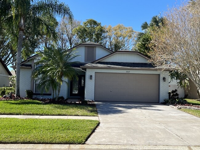 Building Photo - 3607 Cresta Ct