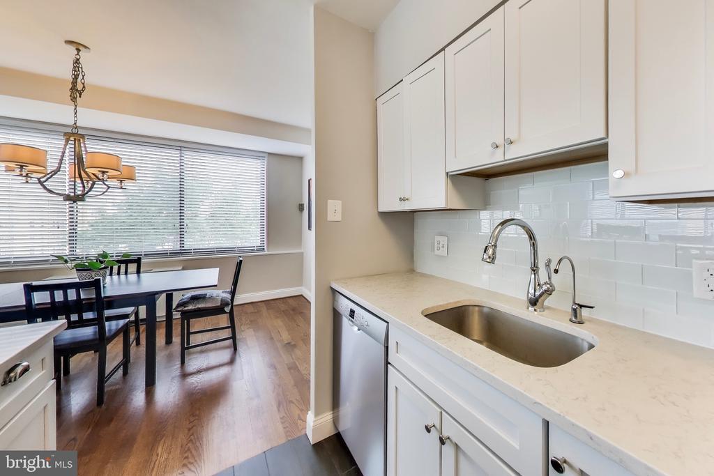 Foto principal - 4740 Connecticut Ave NW