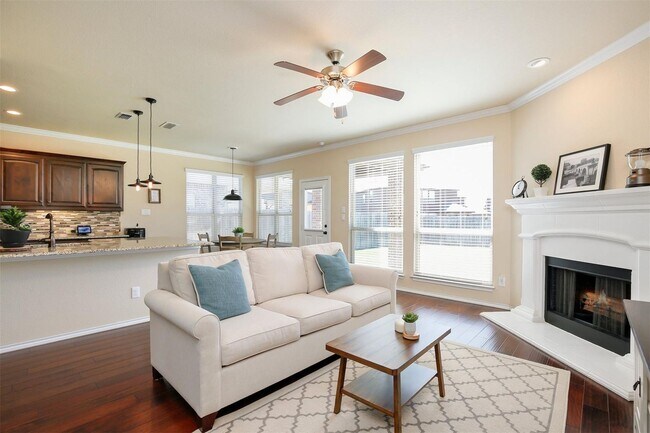 Building Photo - Haslet 4 Bedroom Home