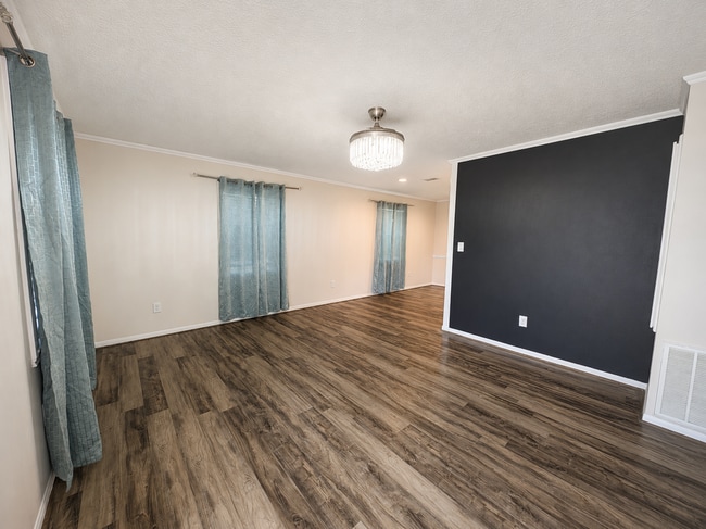 Building Photo - 207 W Mink St