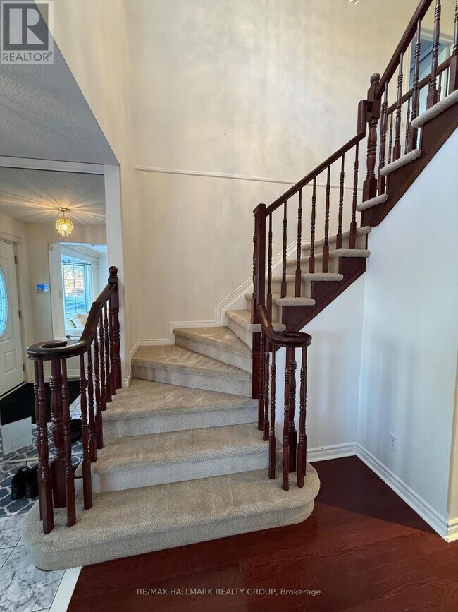 Photo du bâtiment - 2 Kentsdale Dr