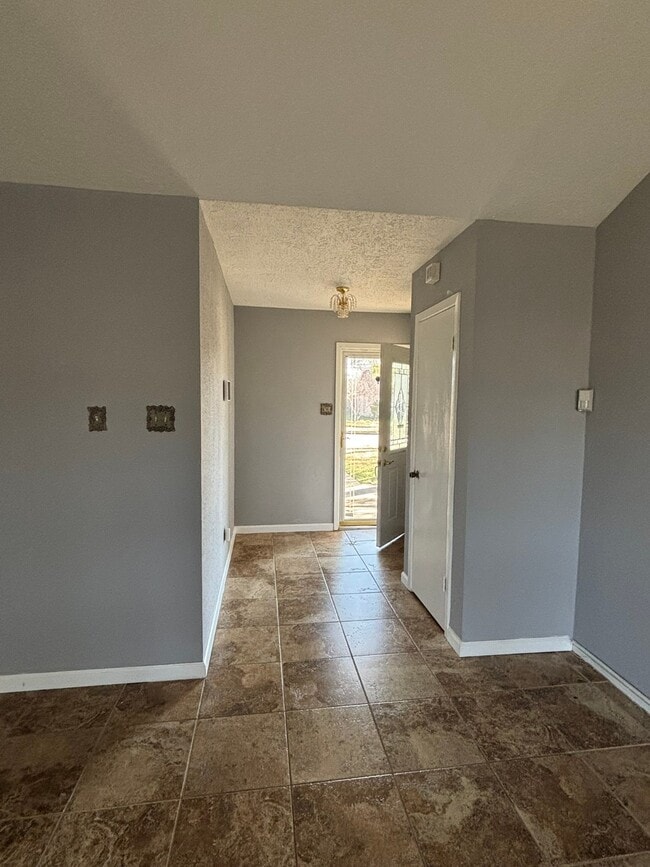 Foto del edificio - 3347 Silverside Dr