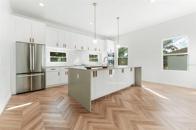 Foto del edificio - 102 W Adalee St