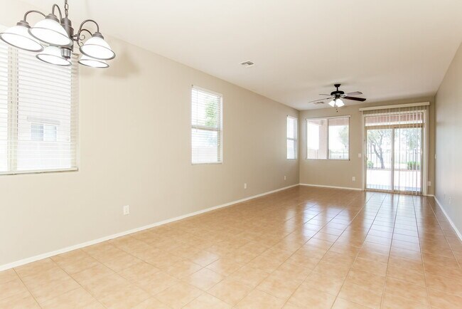 Building Photo - 1072 S 177th Dr