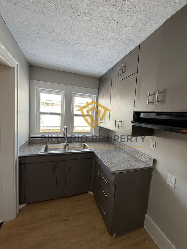 Foto del edificio - 711 W 22nd St