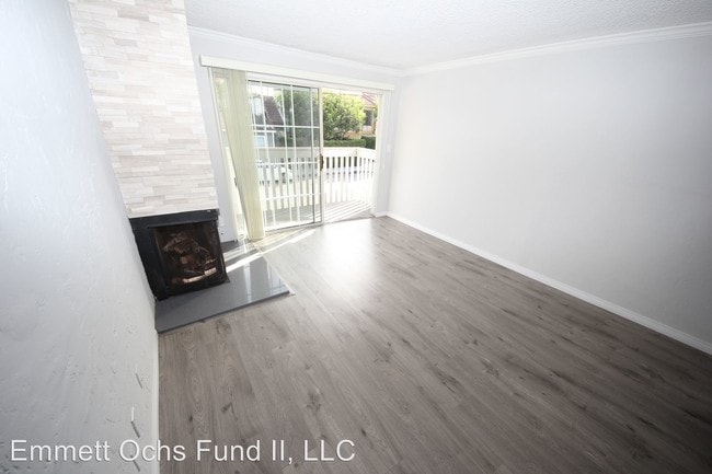 Building Photo - 415 N Venice Blvd