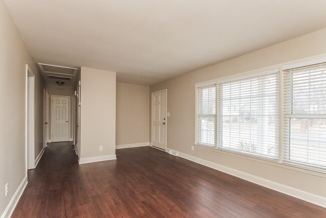 Building Photo - 5344 Evanshire Dr