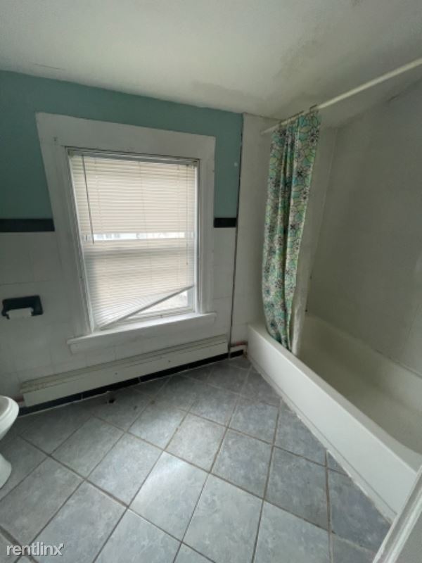 Building Photo - 1 br, 1 bath Condo - 375 N 7th St 2 Unit 2