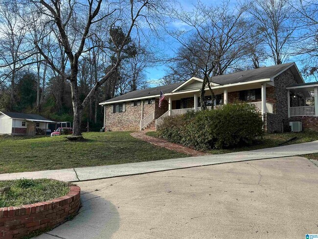 Foto del edificio - 4866 Overton Rd