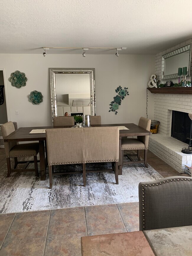 Foto del edificio - 42313 Santiago Dr