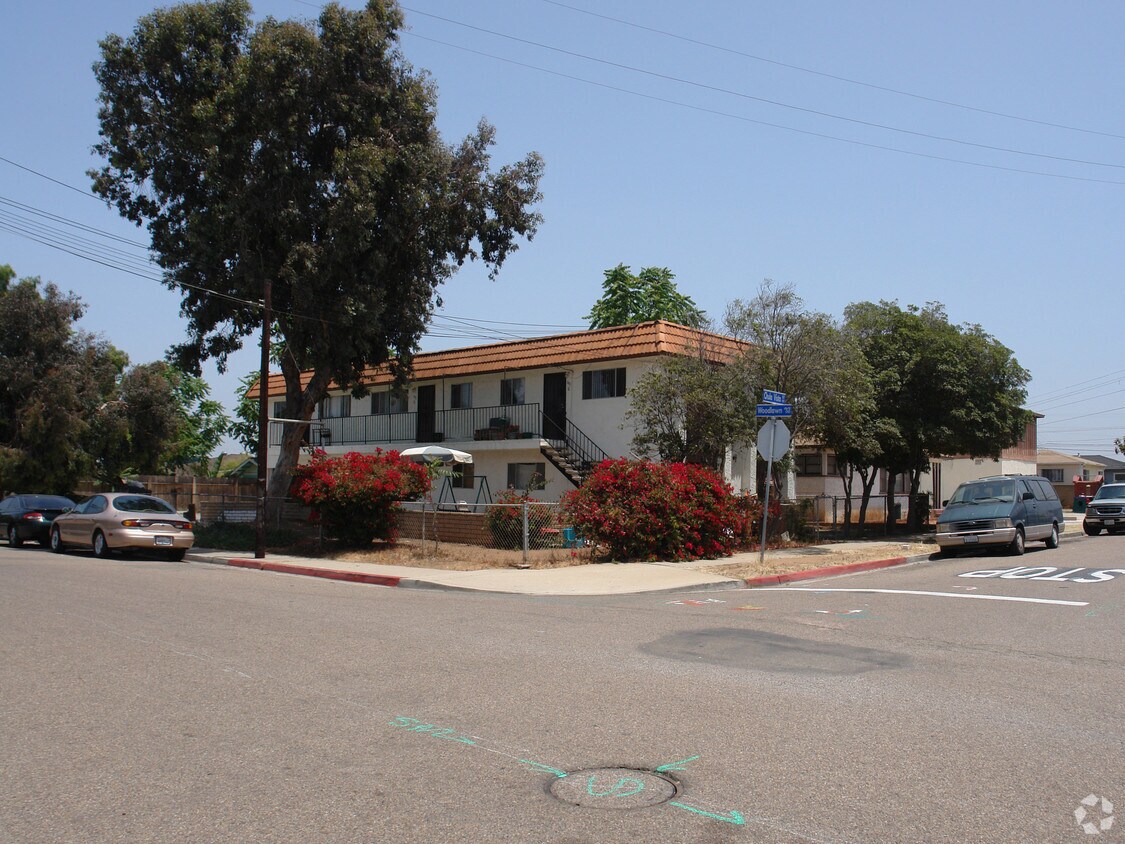 Primary Photo - 695 Chula Vista St