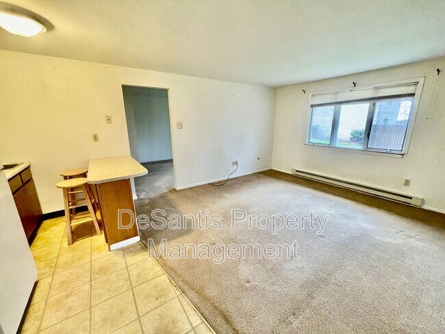 Foto del edificio - 405 Lunar Ln